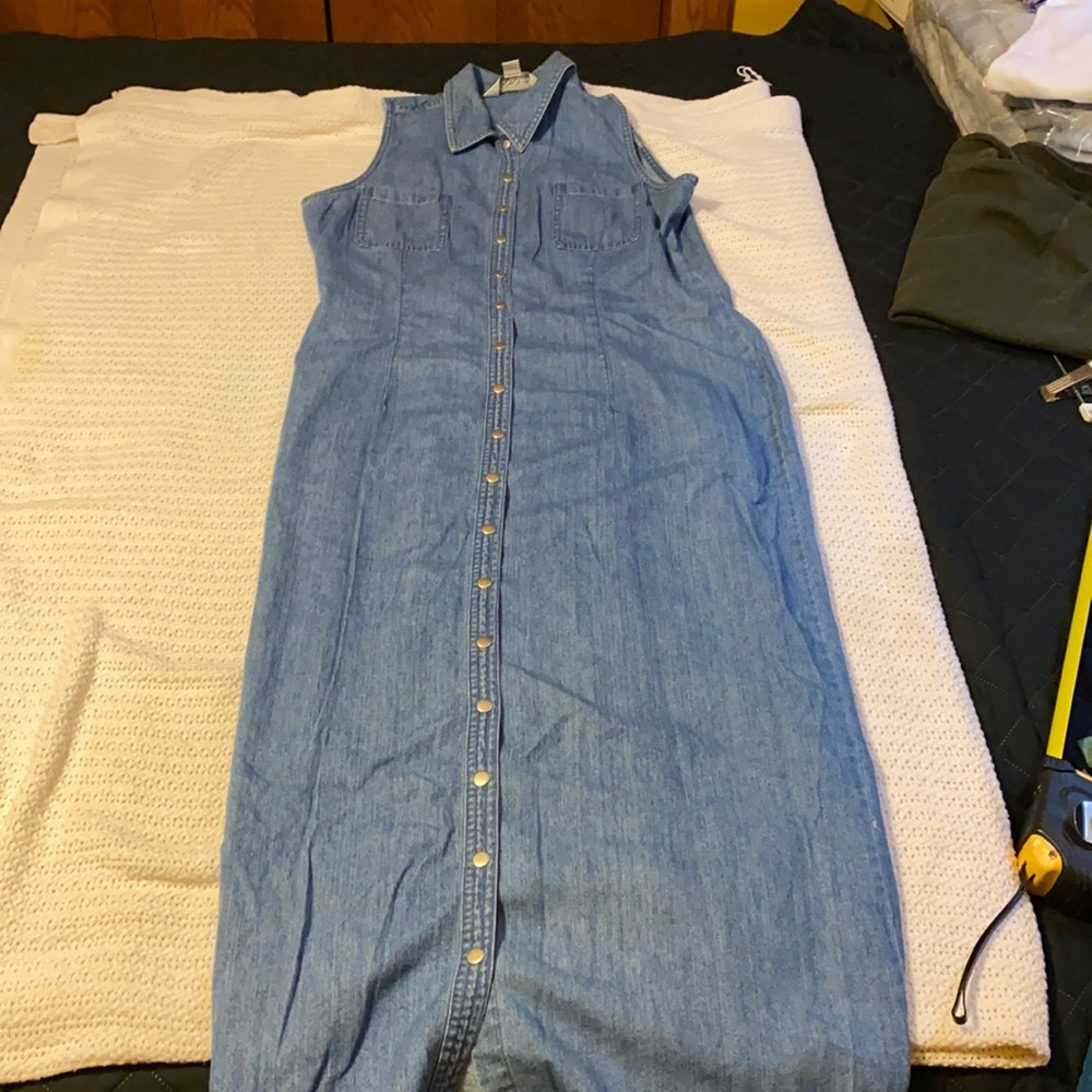 Casual Corner Annex, size 10 petite, blue jean dress
